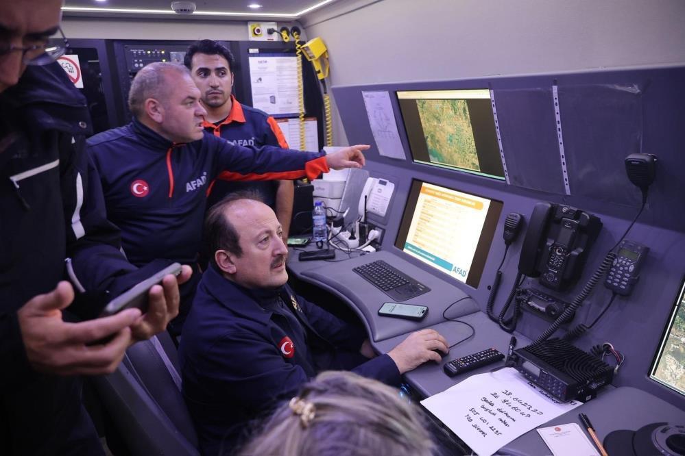 AFAD Başkanı Pehlivan'dan İzmir'de sel incelemesi