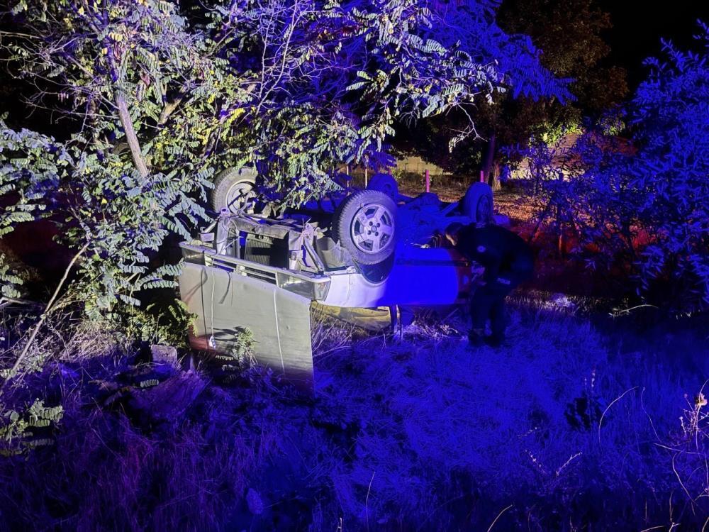 Erzincan’da polis kovalamacası kazayla bitti: 2 kişi yaralandı