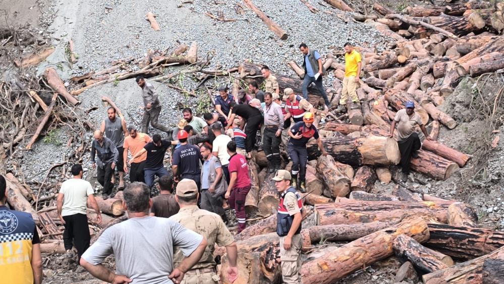 Hatay’da kepçe faciası: operatör hayatını kaybetti