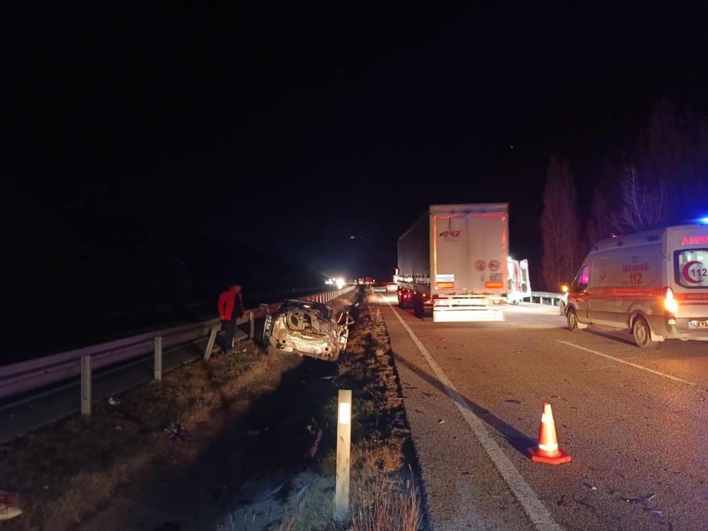Çorum'da feci kaza: Otostopla bindiği araç takla attı, genç hayatını kaybetti