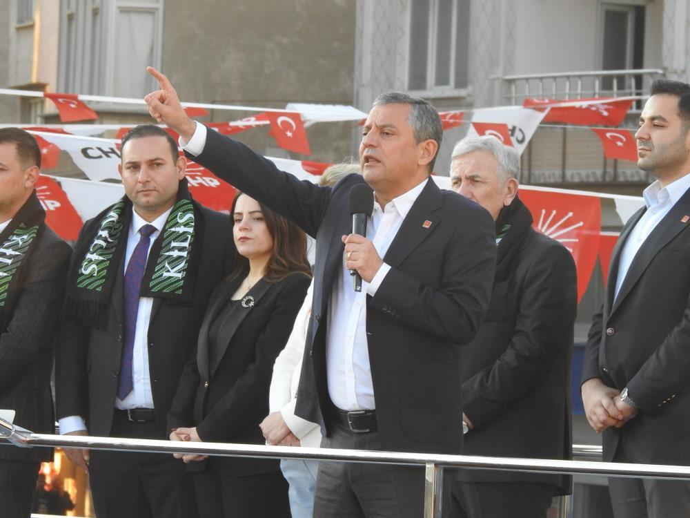 Özgür Özel'den Kilis'te iddialı sözler: "İktidarı değiştireceğiz, vizesiz bir Avrupa getireceğiz"