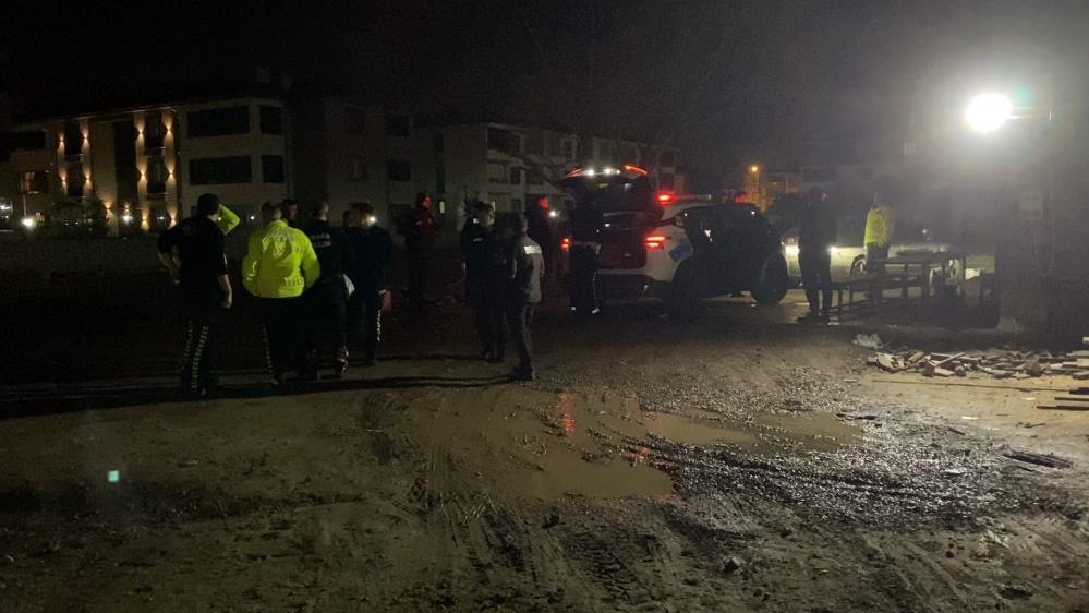 İnegöl'de polisten film gibi takip: Sürücü 10 kilometre sonra inşaatta yakalandı