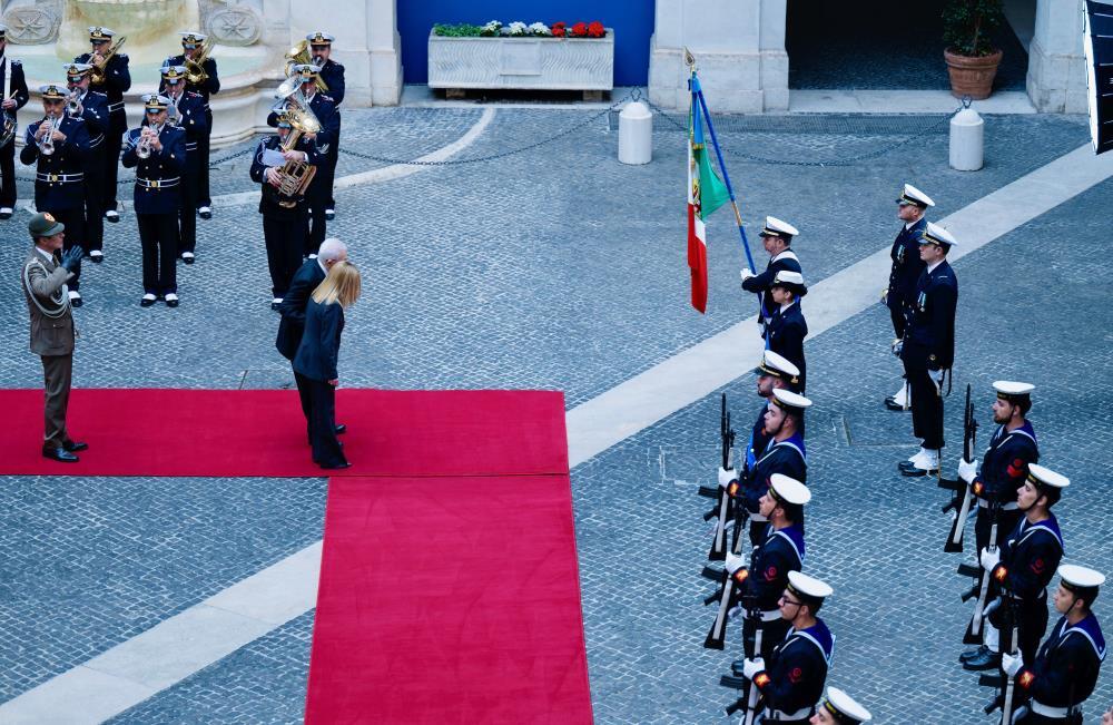 Meloni'den Abbas'a kritik çağrı Filistin'i tanımanın şartı Hamas