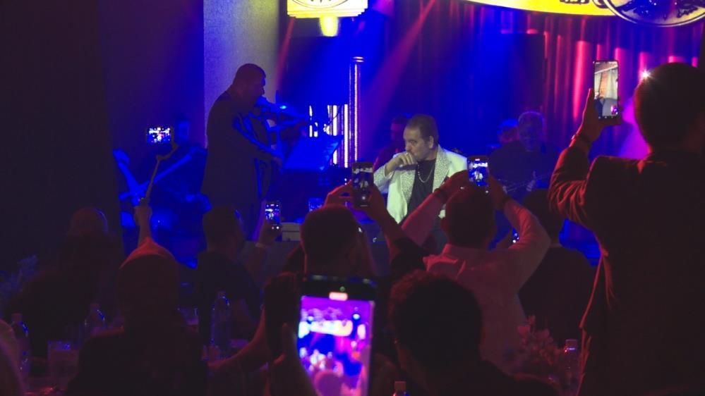 İbrahim Tatlıses 50 yıl sonra yeniden Kayseri'de sahneye çıktı