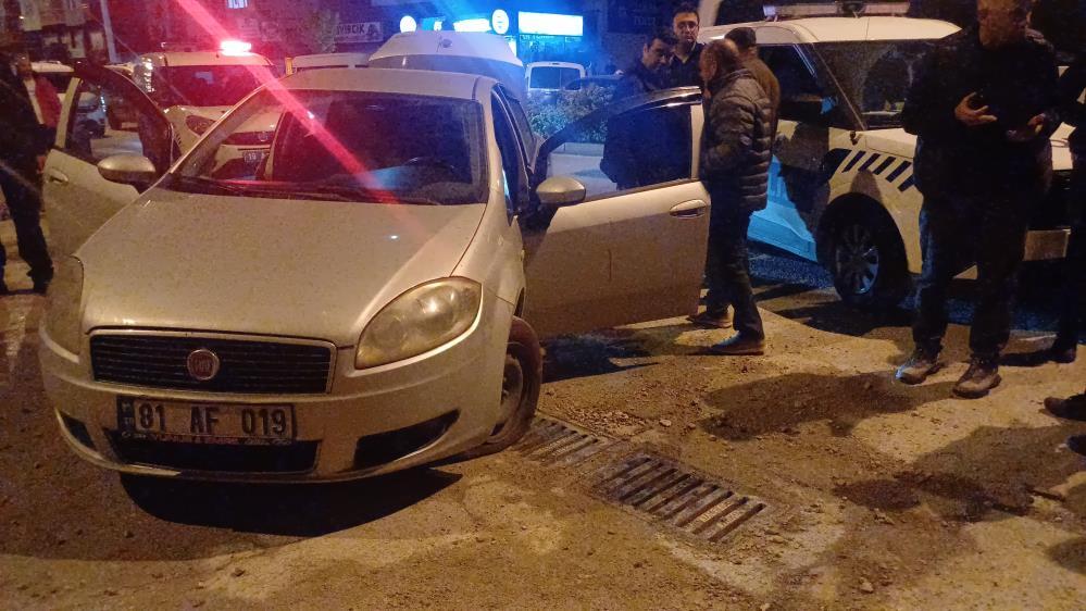 Çorum'da iki kişi birbirini bıçakladı!