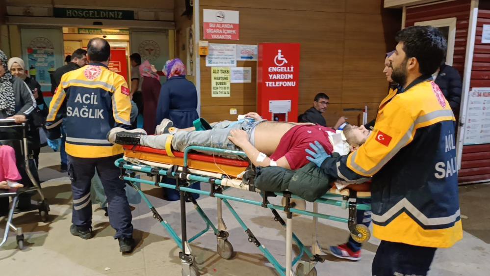 İnegöl'de otomobille motosikletin çarpıştığı kaza anı kamerada