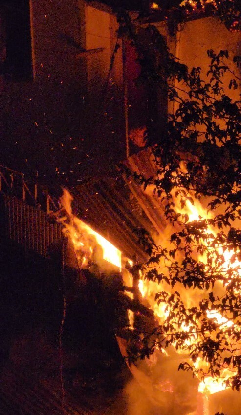 Gümüşhane'de gece yarısı yangın paniği