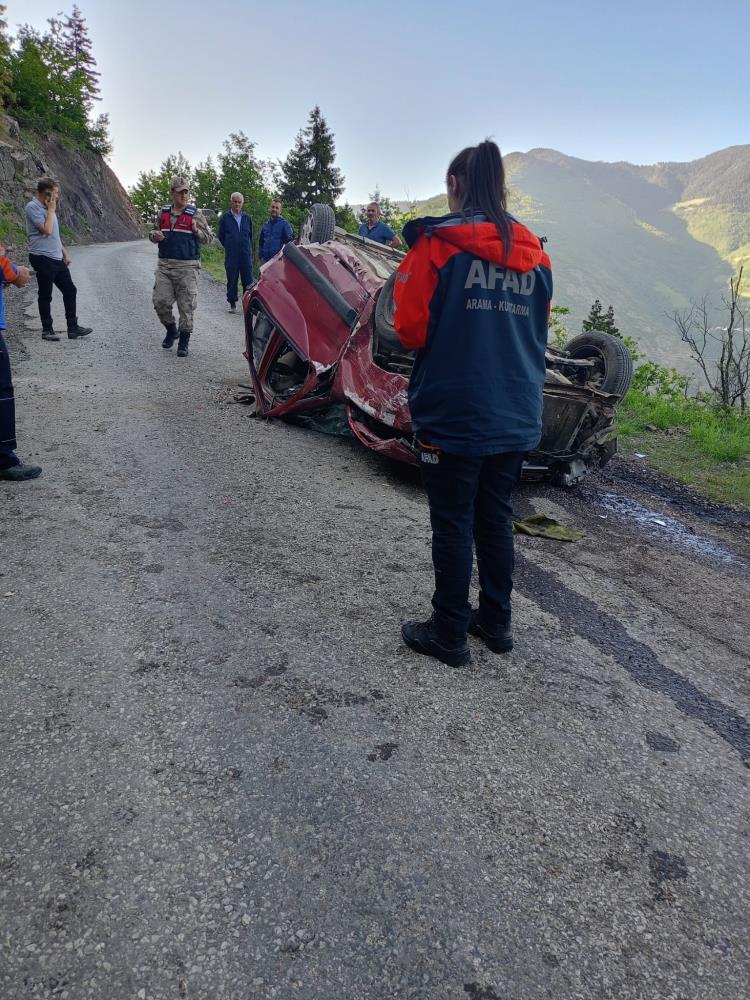 Gümüşhane’de alkollü sürücünün aracı 60 metrelik uçuruma yuvarlandı