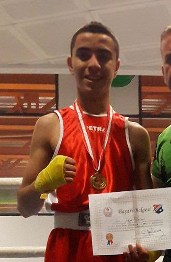 Mersin'de korkunç olay: 4 genç araç içinde ölü bulundu! Dikkat çeken köpek detayı