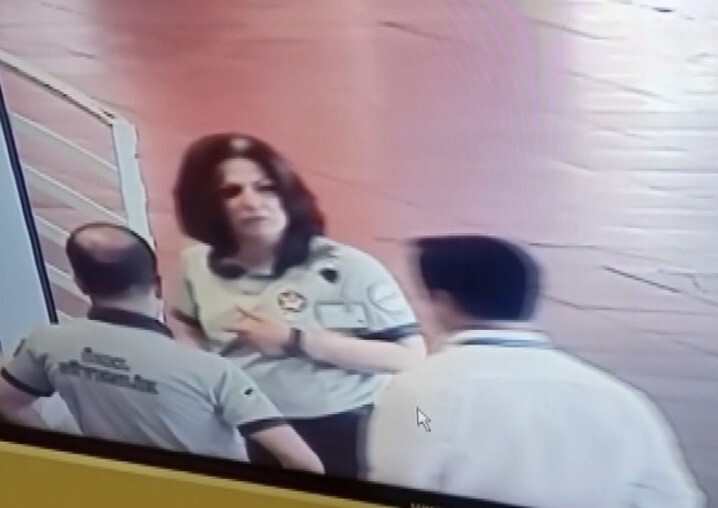 Bursa terminalinde alkollü kadının valiz kavgasının görüntüleri kamerada