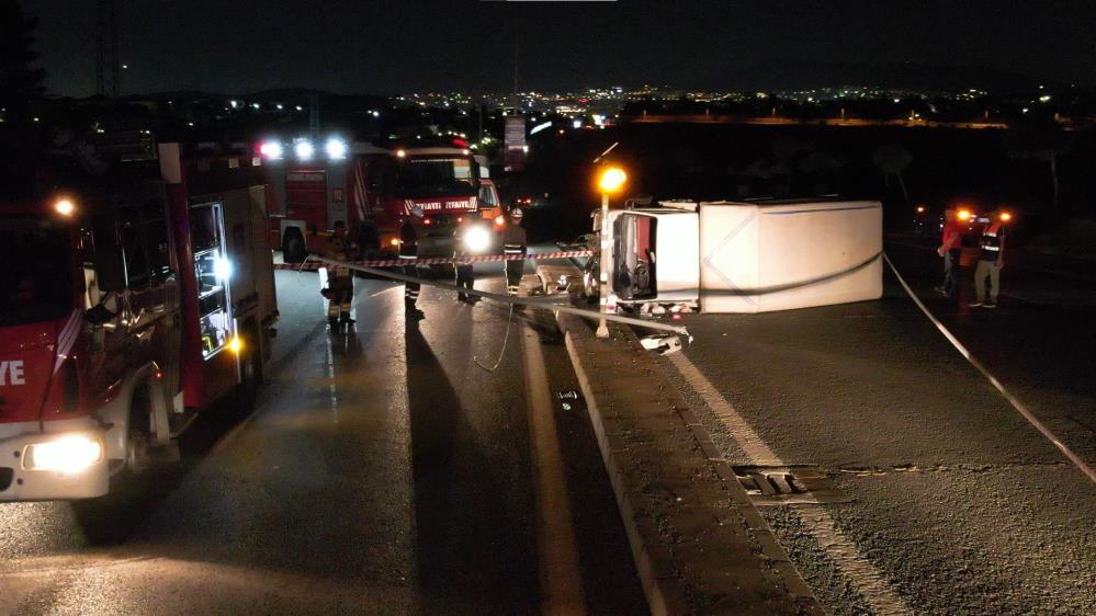 İstanbul Tuzla’da pazardan dönen çift kaza yaptı 2 kişi yaralandı