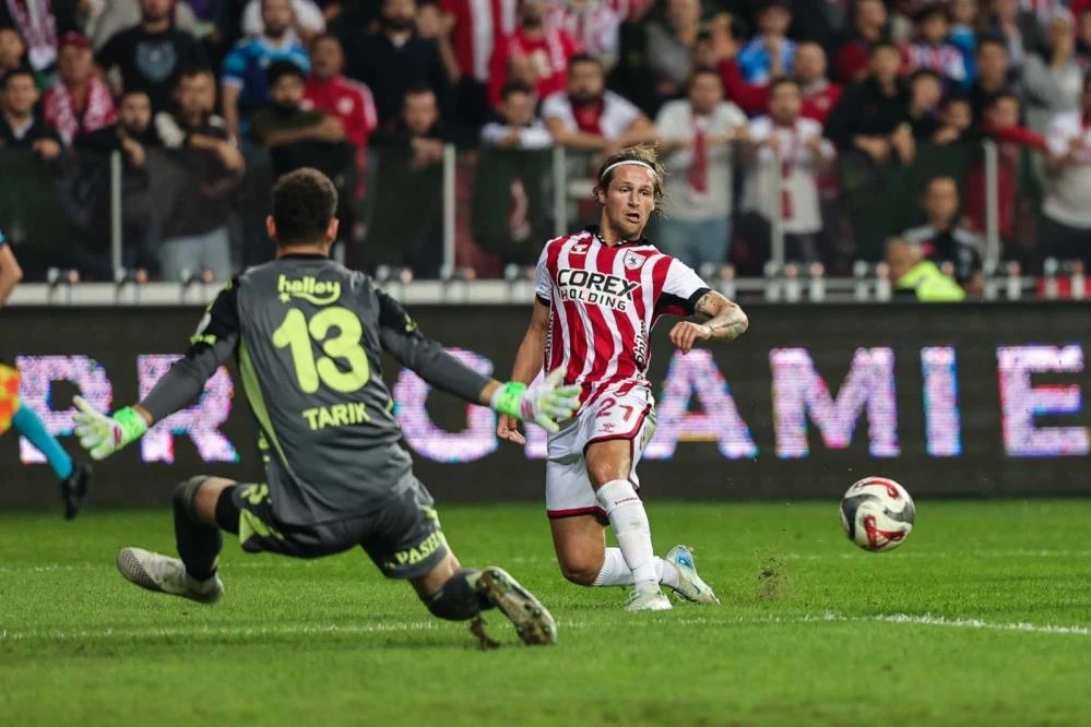 Fenerbahçe Samsunspor deplasmanında takıldı: Domenico Tedesco'dan kritik kayıp!