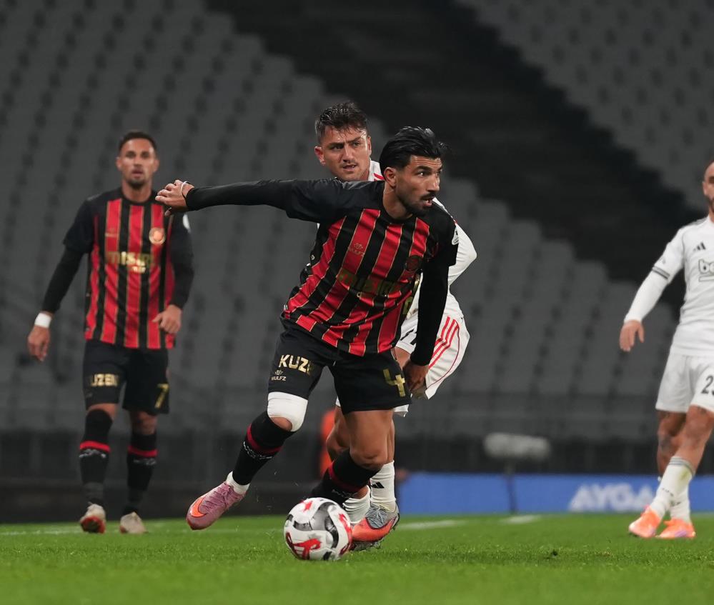 Beşiktaş Fatih Karagümrük deplasmanında kazandı: Kartal'dan yüksek tempolu galibiyet!