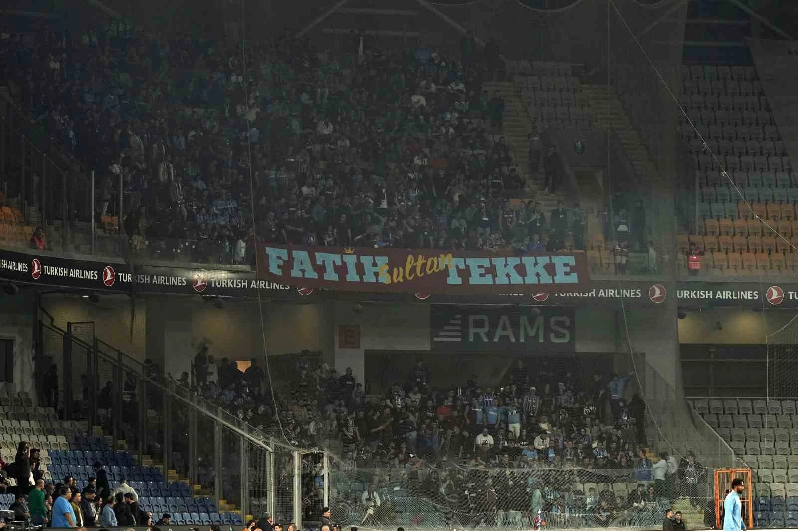 Trabzonspor Fatih Tekke ile kendine geldi! İstanbul'da gövde gösterisi