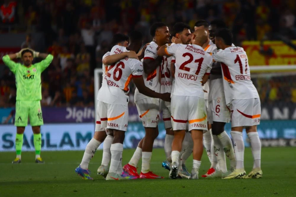 Galatasaray kupanın tozunu aldı: Aslan, Göztepe deplasmanında da galip geldi! 