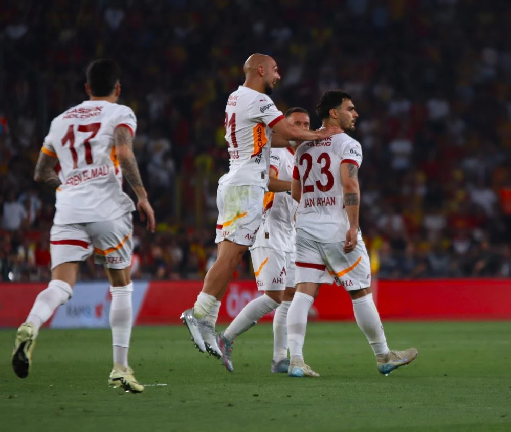 Galatasaray kupanın tozunu aldı: Aslan, Göztepe deplasmanında da galip geldi! 