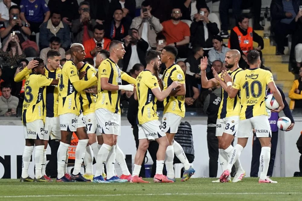 Fenerbahçe Başakşehir'i deplasmanda devirdi: Jose Mourinho'dan onurlu duruş!